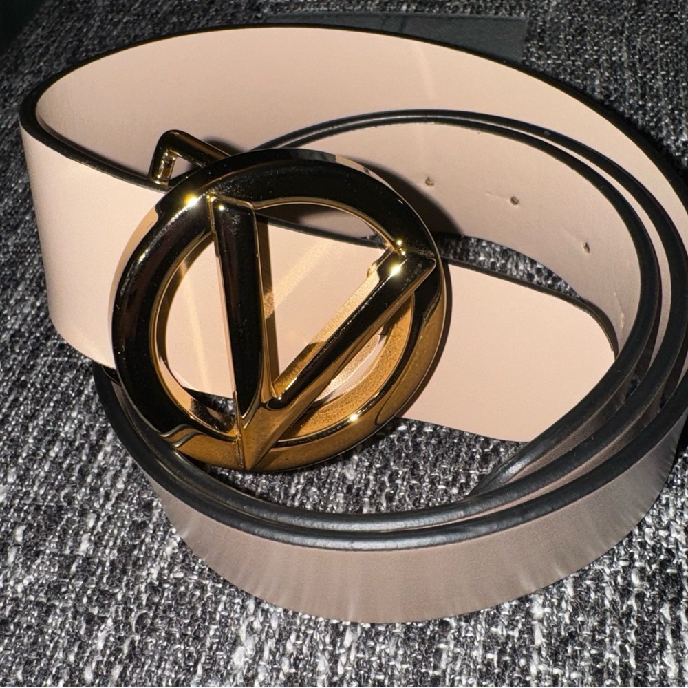 VALENTINO BY MARIO VALENTINO
​Bessy Logo Leather Belt